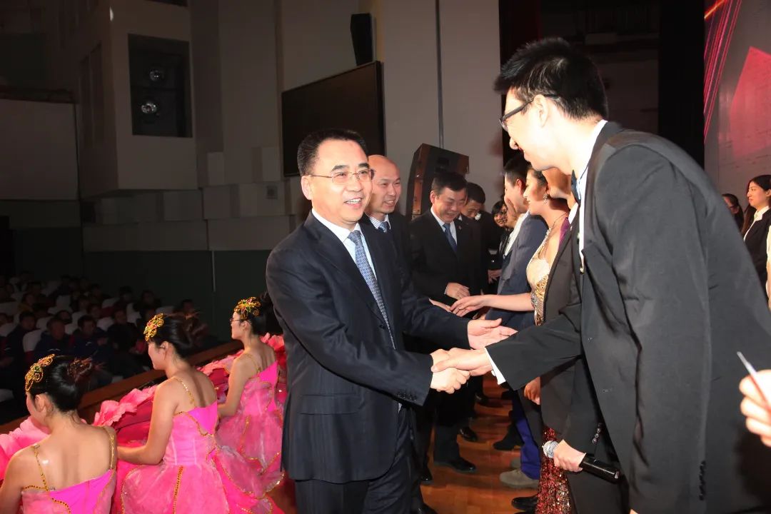 18����luck��(�й�)-�ٷ���վ